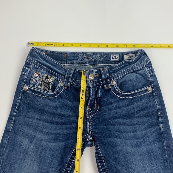 Miss Me Jeans Signature Boot Size 25 Flap pocket Bling Studs Embroidered Bootcut - Picture 12 of 16